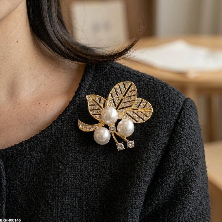 BRHH00146 ZHL Pearl Flower Zircon Broach - BRHH