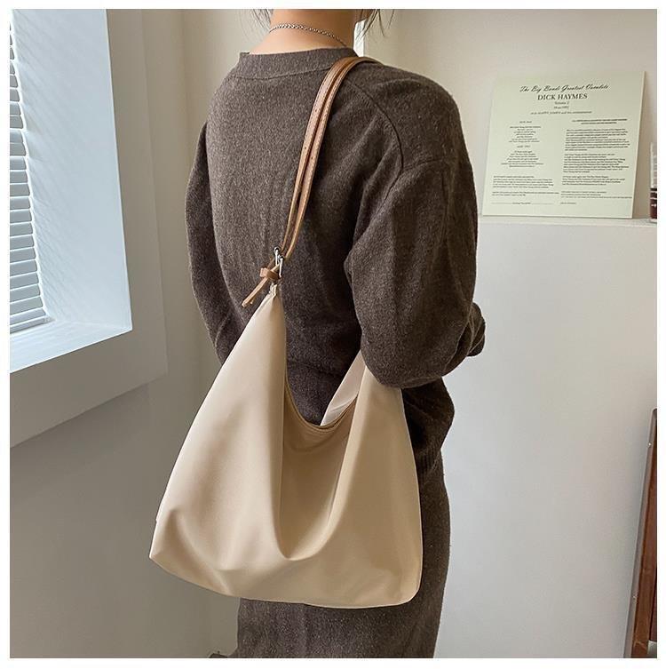 HBGH146 BBM Plain Hand Bag - HBGH