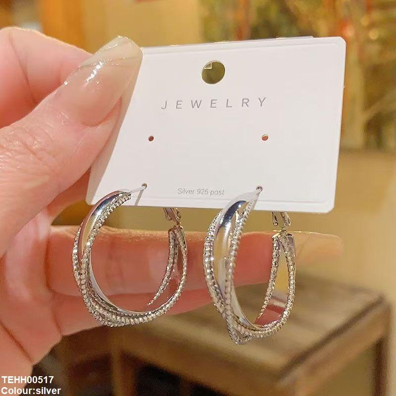 TEHH00517 YHC Round Triple Layer Hoops Pair - TEHH