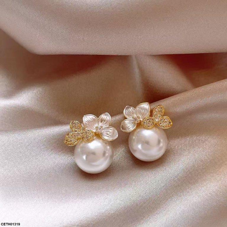CETH01319 YHC Pearl Flower Tops Pair - CETH
