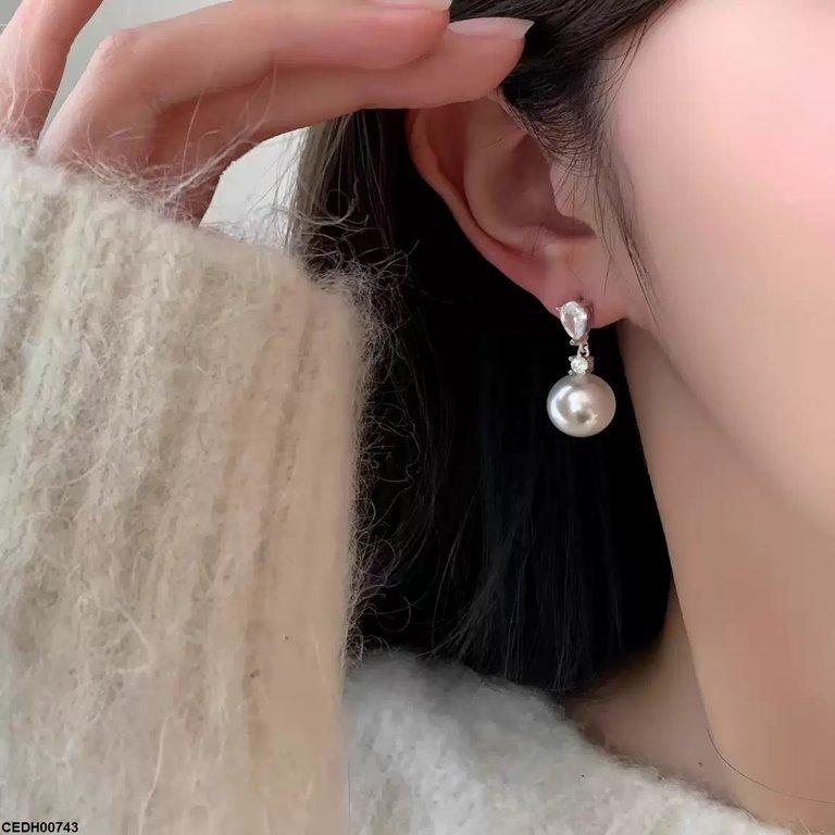 CEDH00743 YHC Tear Pearl Drop Earrings - CEDH