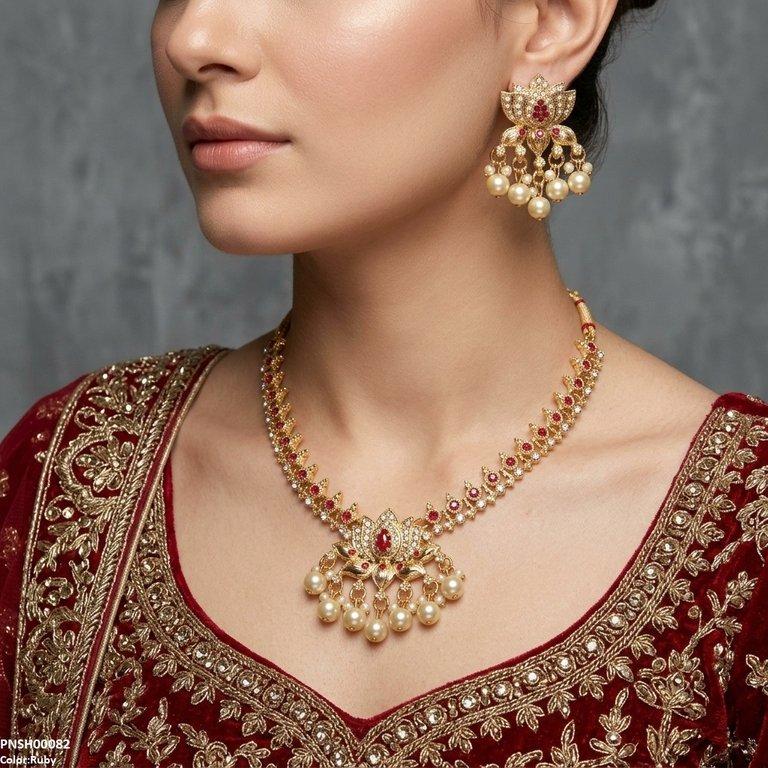 PNSH00082 SDQ Tear/Flower Pearl Drop Necklace Set