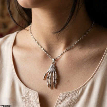 TPSH01029 MZM Skeleton Hand Pendant - TPSH