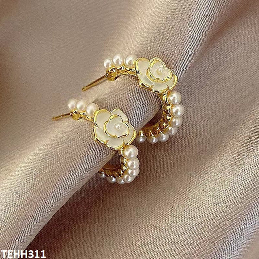 TEHH311 YHC Flower Pearl Hoops Pair