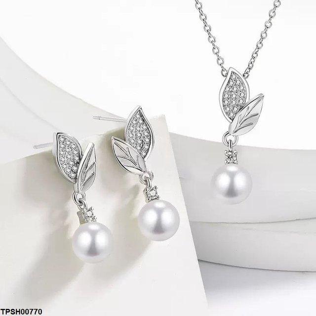 TPSH00770 BLX Leaf Pearl Drop Pendant Set - TPSH