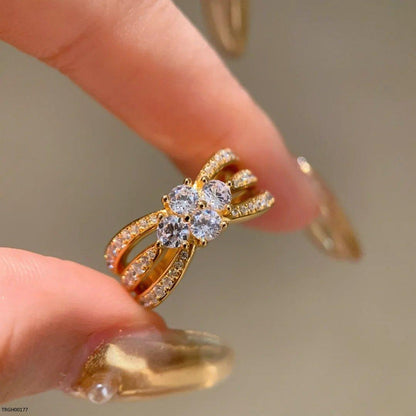 TRGH00177 GWH Triple Sparkle Ring - TRGH