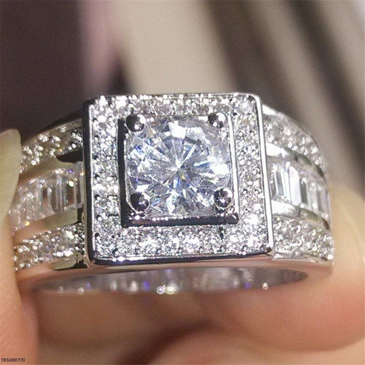 TRSH00770 GWH Round Stone Step Ring - TRSH
