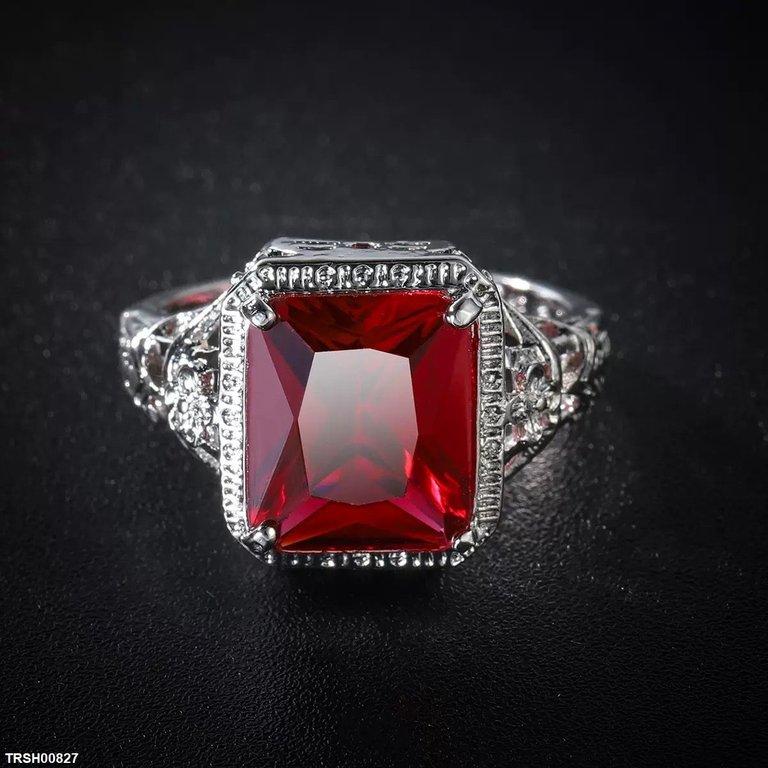 TRSH00827 YLE Square Stone Ring - TRSH