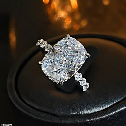 TRSH00892 KRL Oval ZIRCON Stone Ring Adjustable - TRSH