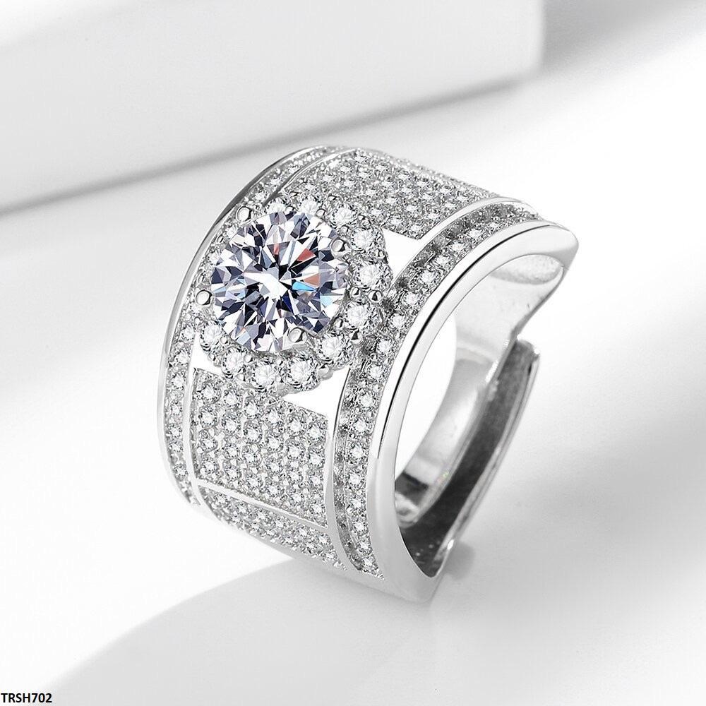 TRSH702 BLX Pave Round Stone Ring Adjustable