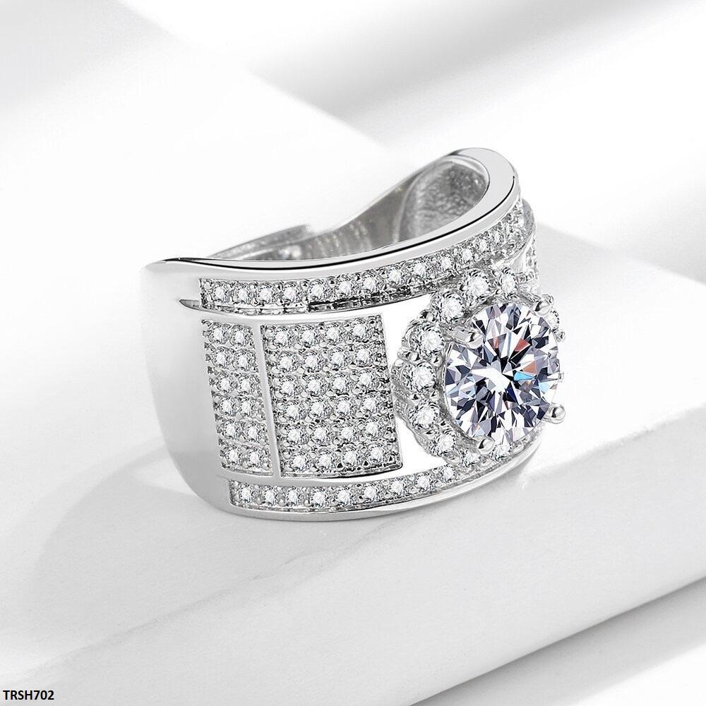 TRSH702 BLX Pave Round Stone Ring Adjustable